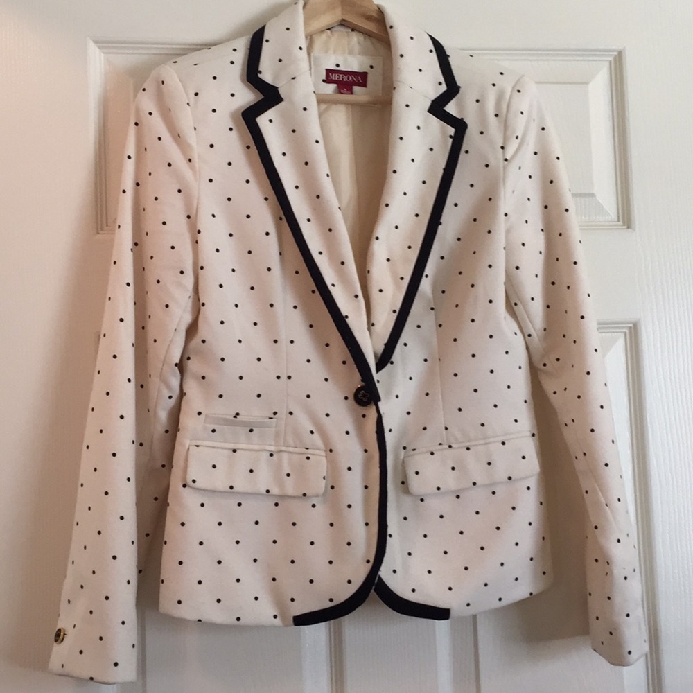 White polka dot blazer